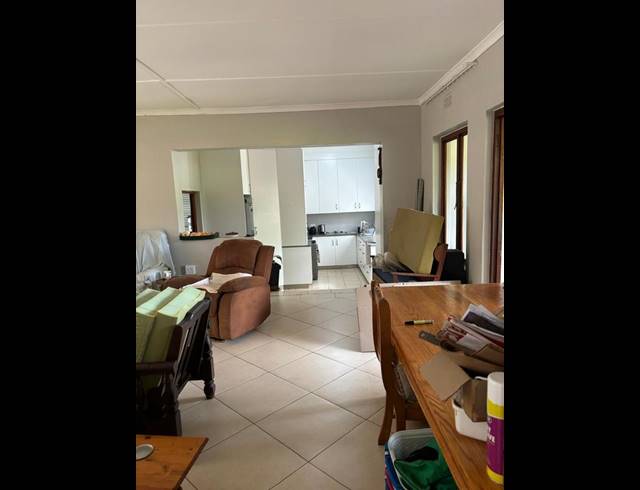 7 BEDROOM HOUSE FOR SALE IN EMPANGENI